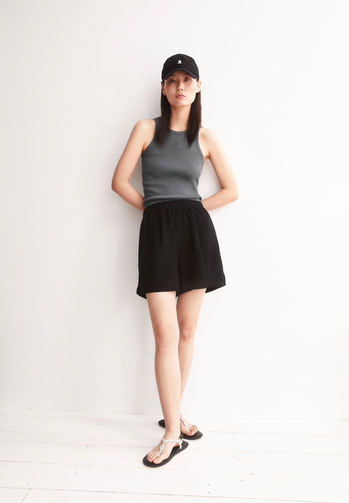 LINEN BLEND PULL ON SHORT