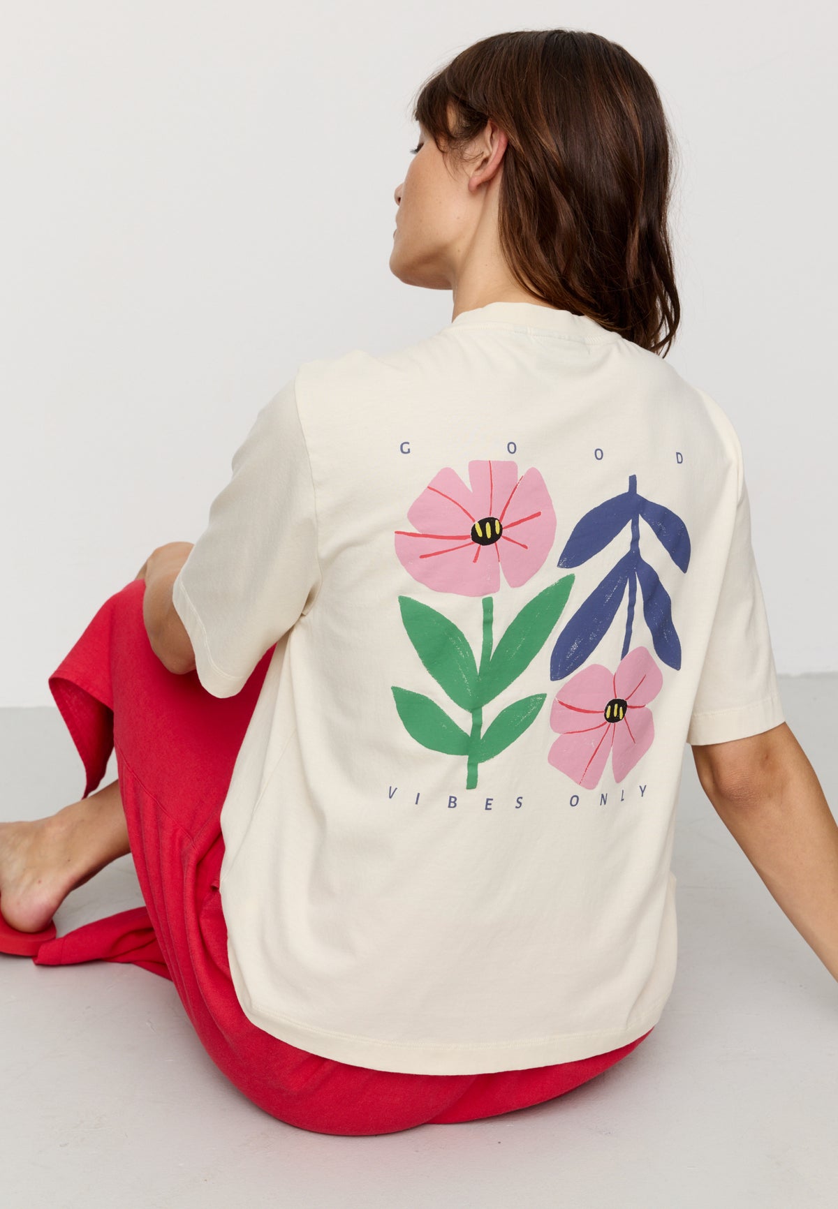 AZOLLA GOOD VIBES T-Shirt
