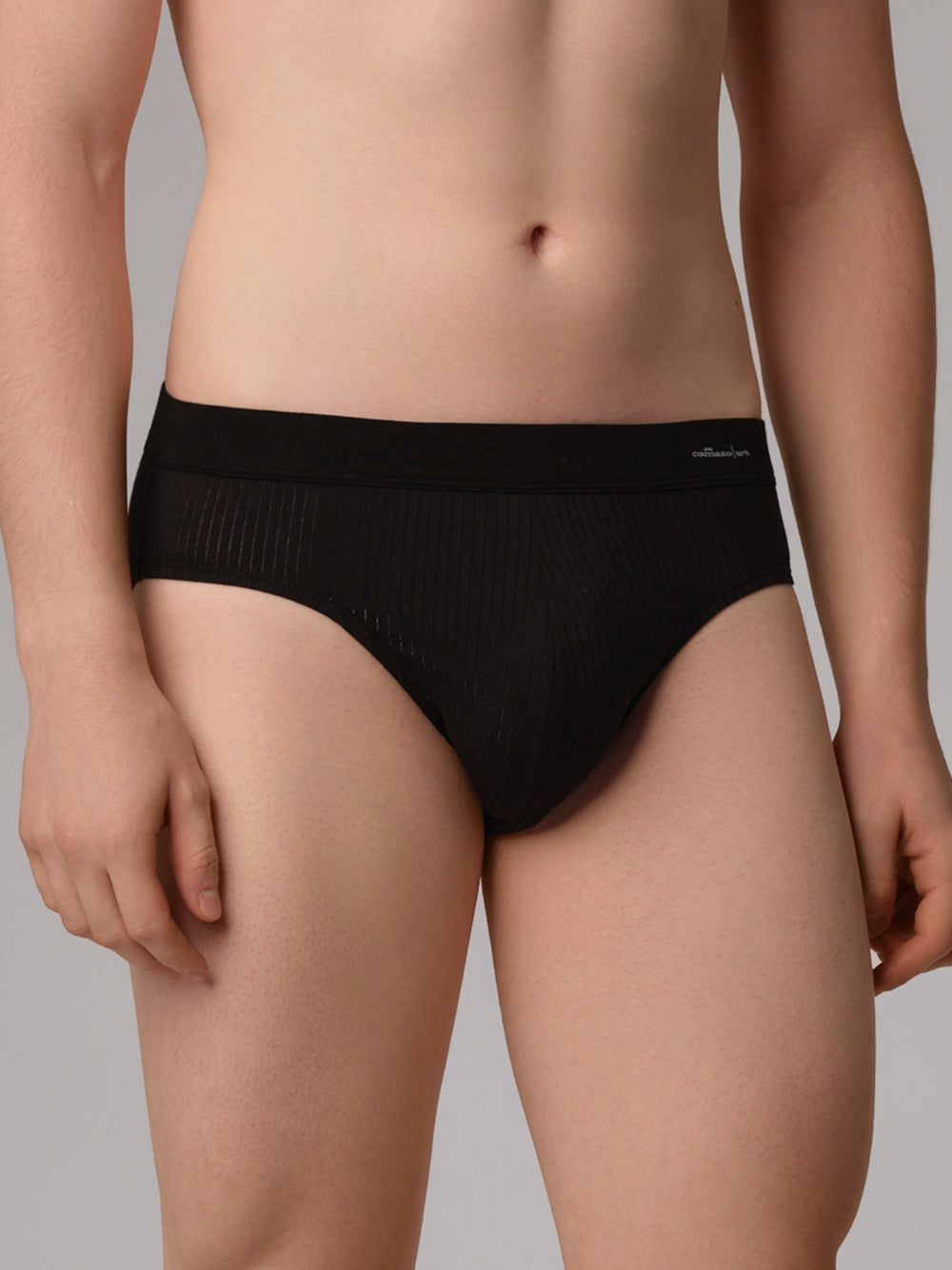 Slip mit Nadelzug