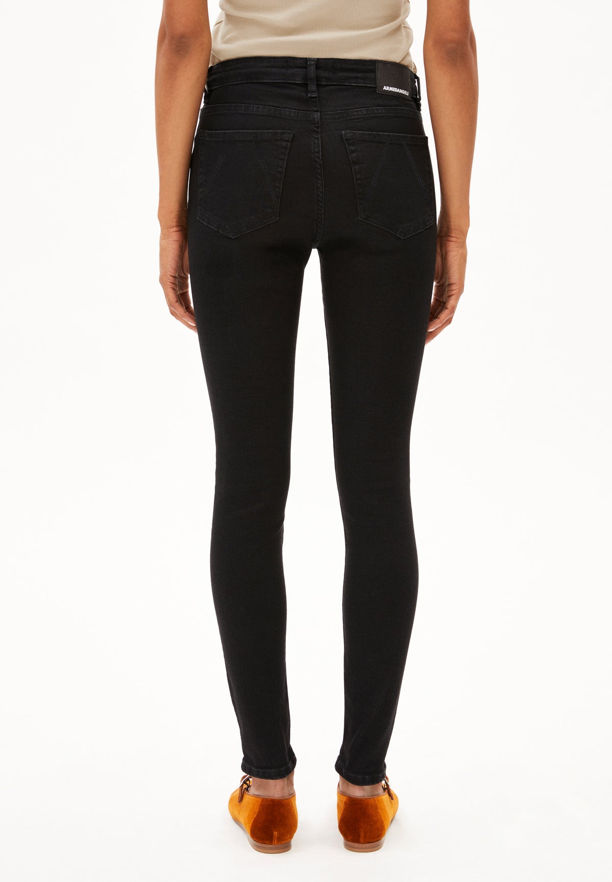 TILLAA JEAN
