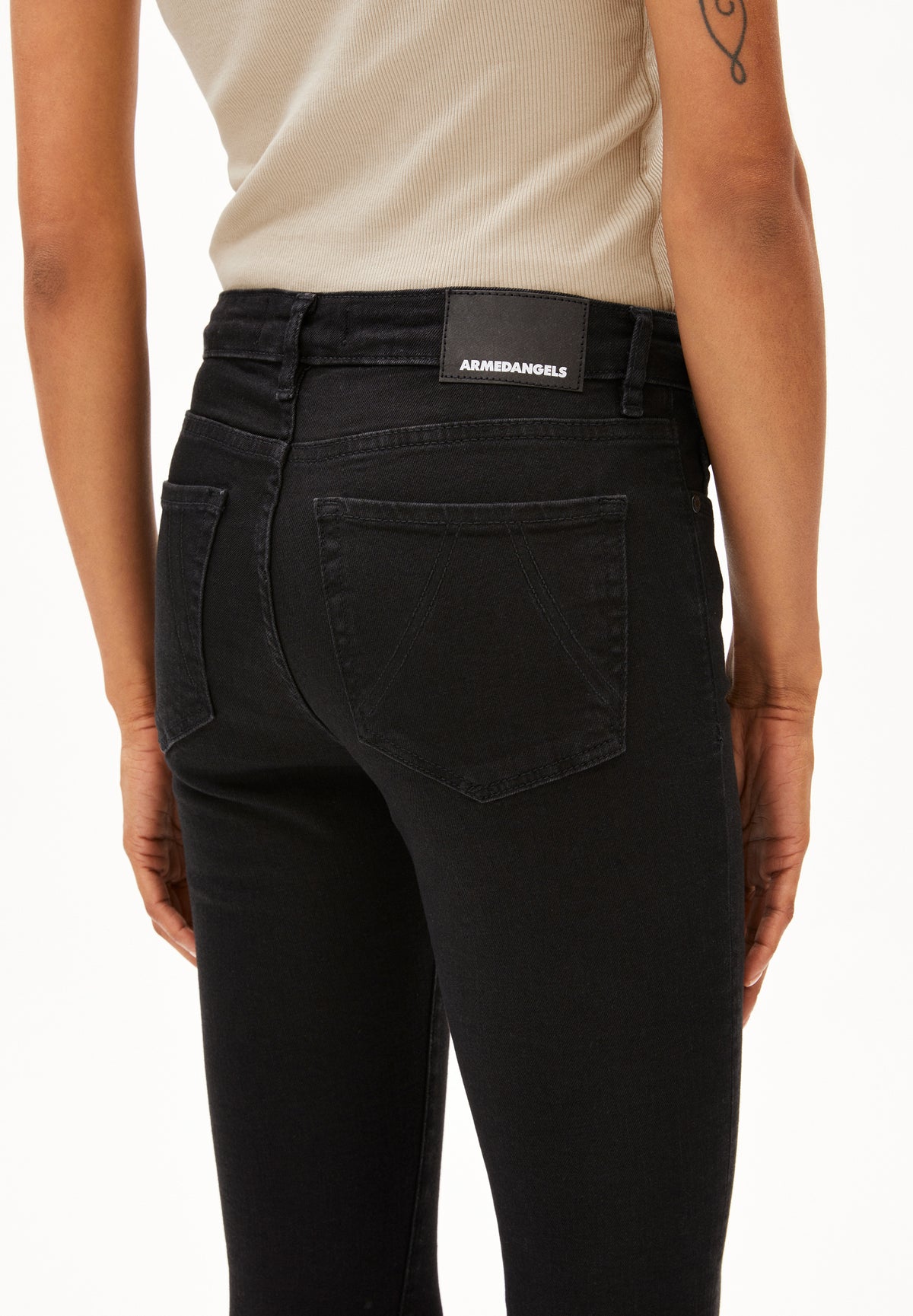 TILLAA JEAN