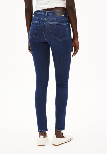 TILLAA MID WAIST SKINNY JEAN