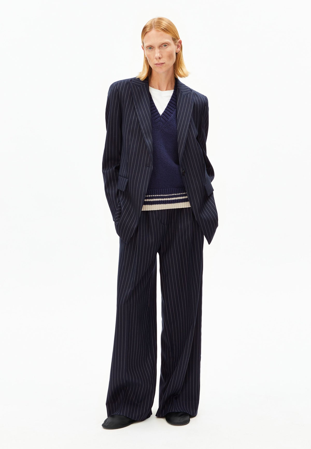 PINSTRIPE MIKULAA BLAZER