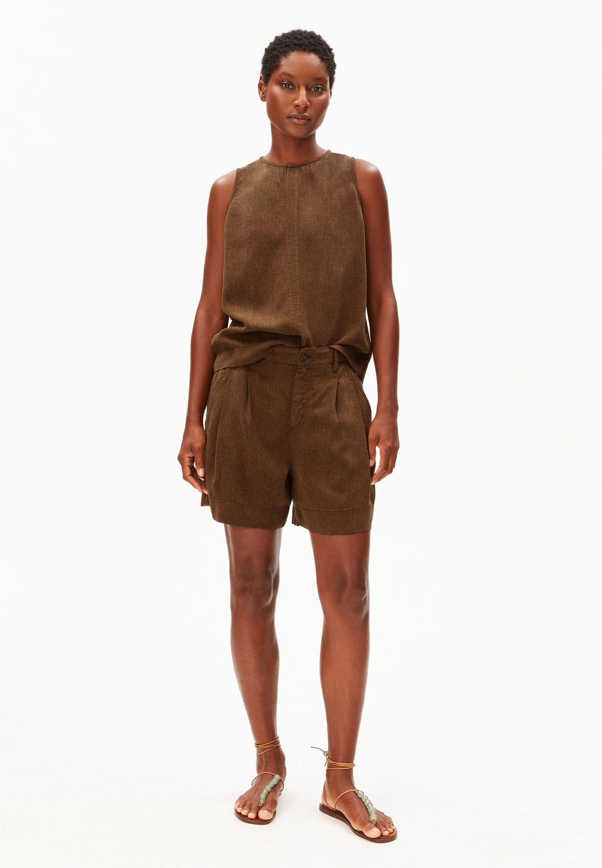 PIÑAYARN® BLEND GMT DYE SHORT