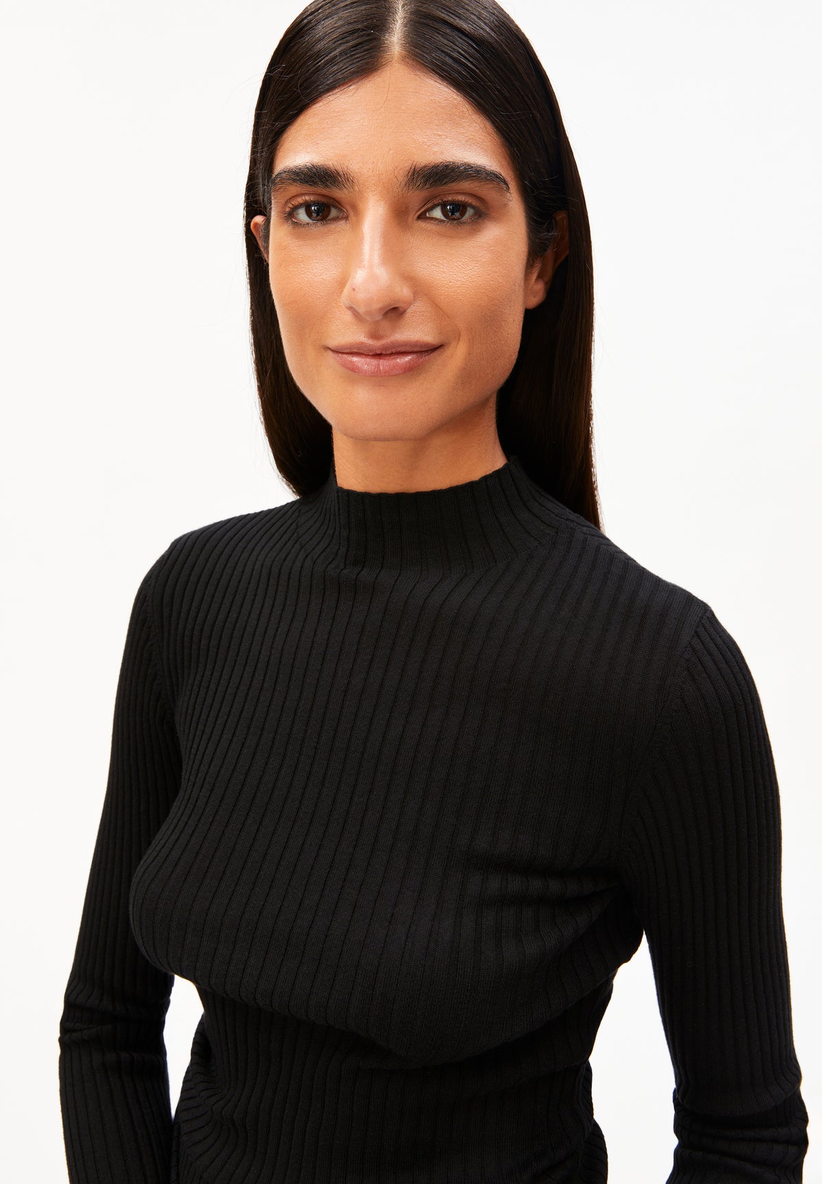 ALAANIA KNIT SWEATER