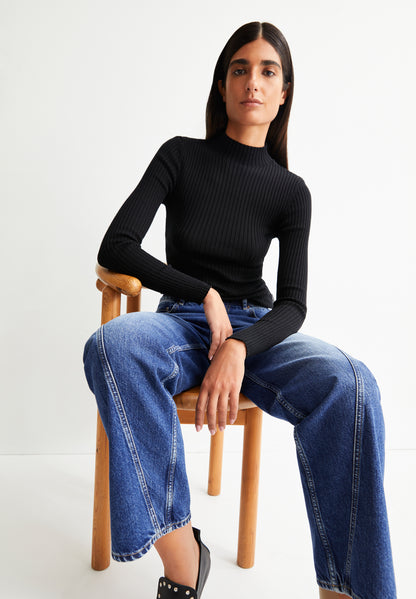 ALAANIA KNIT SWEATER